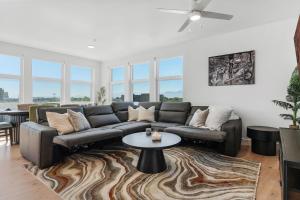 Amazing Deluxe 2BR Pool Gym Htub