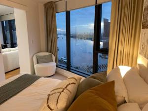 Breathtaking Harbour Views
