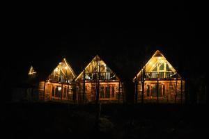 Sainj Riverside Cottages