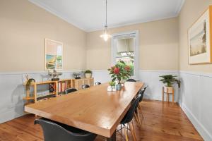 Munday Beach Retreat - Walk to Torquay Surf and Shops