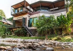 The Stream House - Cseszon