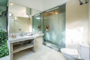 5 Bedroom Villa Etnik in Seminyak with Big Garden and Private Pool