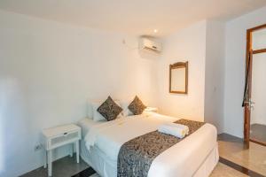 5 Bedroom Villa Etnik in Seminyak with Big Garden and Private Pool