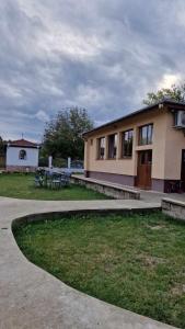 Къща за гости ЖАСМИН