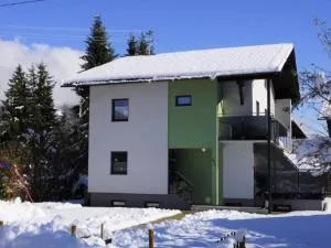 Gorgeous luxurious house with large garden close to the town centre and piste - Plöcken