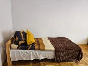 Hostel kamelarny dla seniorow z celodobowa opieka Wera - Marki