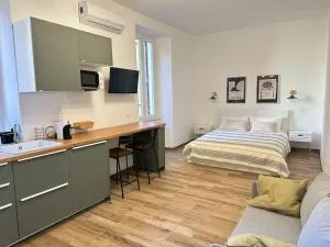 Bond Shell - cozy flat near Rome - أريكتشيا