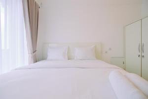 Strategic Studio Apartment Sky House BSD near AEON Mall By Travelio