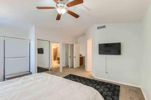 Modern Spacious 3 BR Home Pool and Game