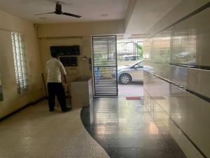 Shubhlaxmi Studio Apartment with sit out - Linking rd