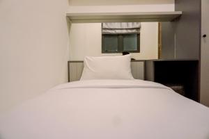 Best Spacious and Homey 3BR at Sky House BSD Apartment By Travelio