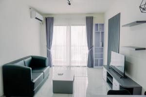 Best Spacious and Homey 3BR at Sky House BSD Apartment By Travelio