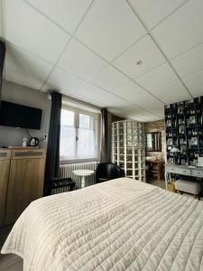 Hotels Logis Hotel L'Ayguelade : photos des chambres