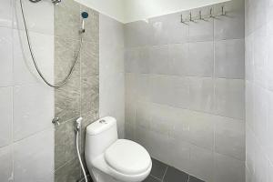 Urbanview Syariah Sasarengan Inn near RSUD Waled Cirebon