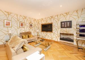 Argyl - Beautiful 3 Bedroom Apartment on York Place