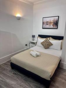 2bed2bath flat London