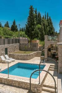 Holiday home in Klek 6275