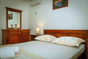 Holiday home in Klek 6275