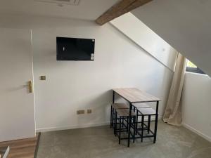 HDG Hôtel Gare de LIsle Adam Apparts Hotel