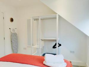 Modern Town Center Apartment