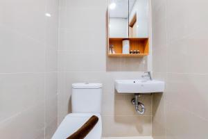 Cozy Studio (No Kitchen) Apartment B Residence By Travelio