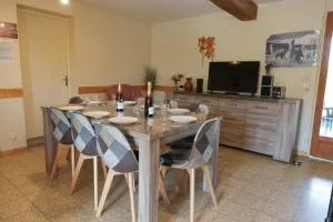 chez les tontons - Fléty