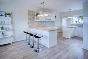 Longview - 4 Bedroom Holiday Home - Pembroke Dock