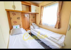 MP503 - Camber Sands Holiday Park - Sleeps 8 - Large Gated Decking - Amazing views