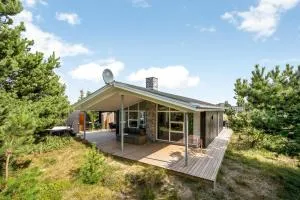 Fantastic Holiday Home In Søndervig With Outdoor Sauna, Outdoor Shower, And Wilderness Bath, - Søndervig