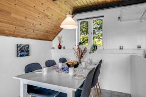 Just 500 Meters From Both The Sea And The Town, This Lovely, Well-Maintained Holiday Home Is Situated