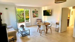 Villas Villa la Farigoule : photos des chambres