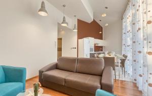 2 Bedroom Amazing Apartment In Pula 