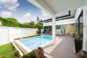 Tropical Bliss, Magnificent 2BR Villa Isawan with Saltwater Pool, Rawai
