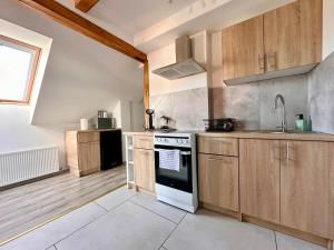 LUNA apartamenty - klimatyczne apartamenty na poddaszu - Góry Sowie - Jezioro