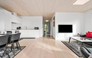 3 Bedroom Nice Apartment In Slagelse