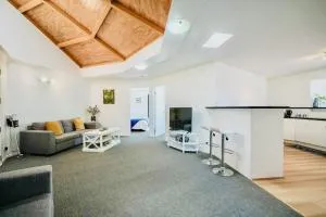 Serene Mountain Cabin Retreat Tamborine Mountain - Eagle Heights