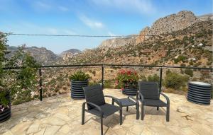 3 Bedroom Cozy Home In El Chorro, Alora