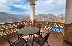 3 Bedroom Cozy Home In El Chorro, Alora