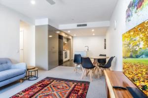 South Brisbane Rooftop Oasis with Pool