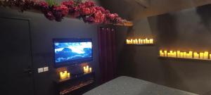 "BLACQ ROOM" Luxe, balnéo, sauna 50 nuances de grey