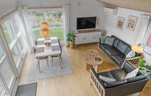 3 Bedroom Gorgeous Home In Gudhjem