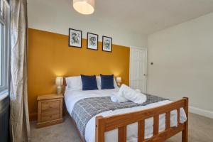 Lovely 4-Bedroom House in Hartlepool - Street Parking