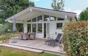 2 Bedroom Lovely Home In Höganäs - Kattarp