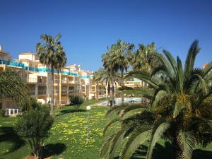 La Riviera bajo-Serviden