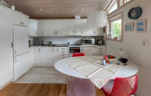 2 Bedroom Lovely Home In Höganäs