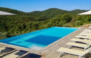 Amazing Apartment In Ponte Alla Piera