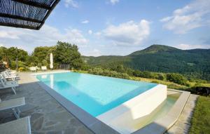 Amazing Apartment In Ponte Alla Piera