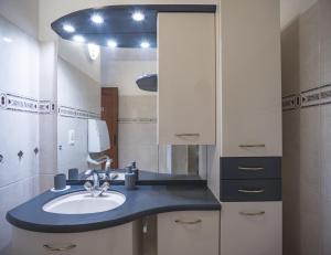 Appartements Le Logis de l-Arc - Chambre 3 - 5min Hypercentre : photos des chambres