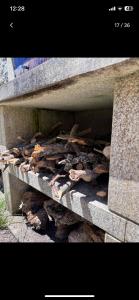 Casa con piscina y cenador al aire libre