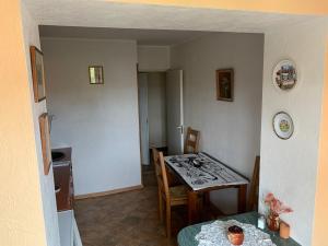 K84, Nice 2- bedroom apartment - 2 big beds 1 single bed